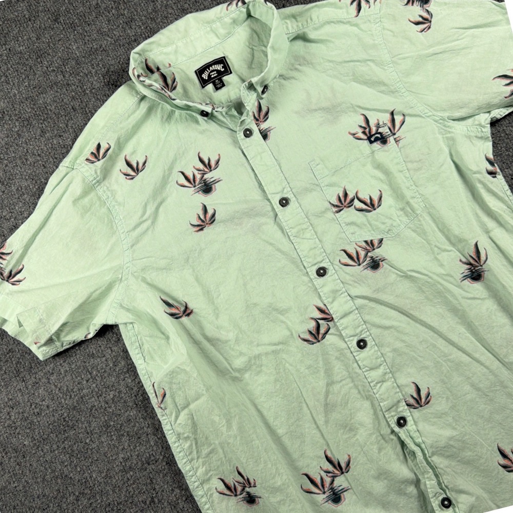 Billabong Button Down Shirt Mens Medium Mint Green Tropical‎ Leaf